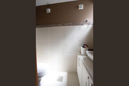Lavabo de apartamento para alugar com 3 quartos, 100m² em Floresta, Porto Alegre