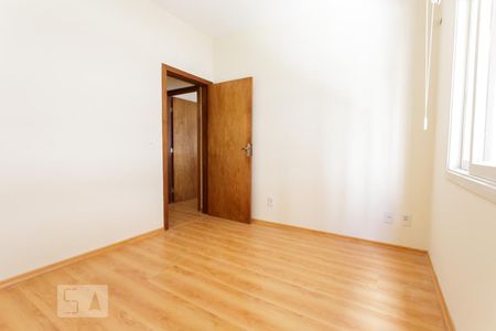 Quarto 1 de apartamento à venda com 3 quartos, 100m² em Floresta, Porto Alegre