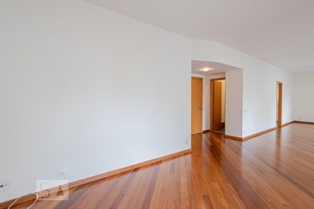 Sala de TV de apartamento para alugar com 4 quartos, 193m² em Paraíso, São Paulo