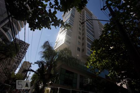 Apartamento à venda com 115m², 3 quartos e 2 vagasFachada