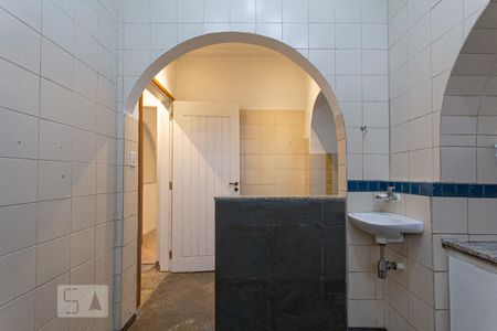 Casa à venda com 225m², 4 quartos e 3 vagas Casa à venda com 225m², 4 quartos e 3 vagasCozinha