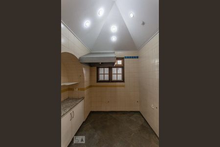 Casa à venda com 225m², 4 quartos e 3 vagas Casa à venda com 225m², 4 quartos e 3 vagasCozinha