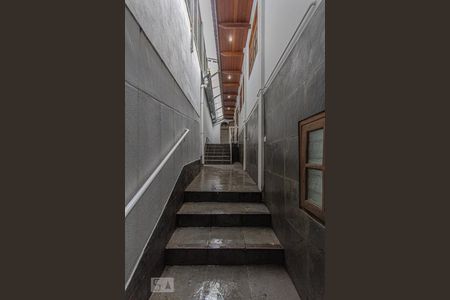 Casa à venda com 225m², 4 quartos e 3 vagas Casa à venda com 225m², 4 quartos e 3 vagasQuintal