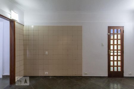 Casa à venda com 225m², 4 quartos e 3 vagas Casa à venda com 225m², 4 quartos e 3 vagasSuíte