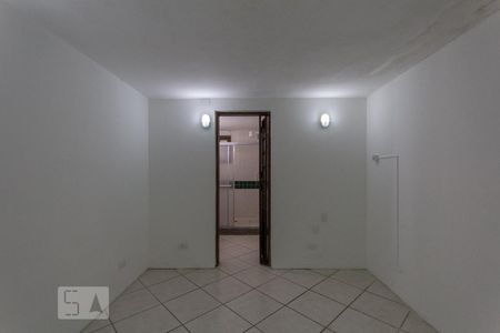 Casa à venda com 225m², 4 quartos e 3 vagas Casa à venda com 225m², 4 quartos e 3 vagasPiso inferior / Suíte