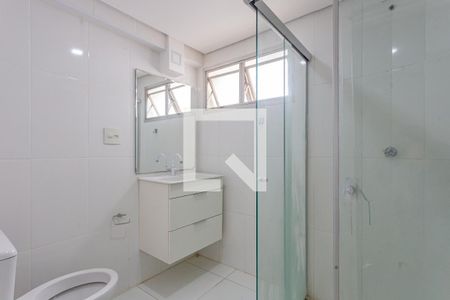 Banheiro da Suíte de apartamento para alugar com 3 quartos, 100m² em Aclimação, São Paulo