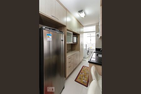 Apartamento à venda com 64m², 3 quartos e 2 vagas Apartamento à venda com 64m², 3 quartos e 2 vagasCozinha