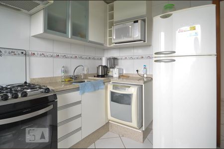 Cozinha de apartamento à venda com 2 quartos, 67m² em Camaquã, Porto Alegre