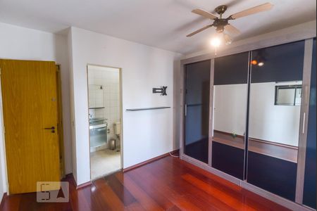 Apartamento à venda com 74m², 3 quartos e 1 vagaSuíte
