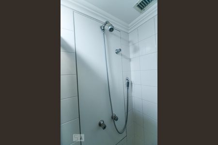 Banheiro de apartamento à venda com 3 quartos, 74m² em Tatuapé, São Paulo