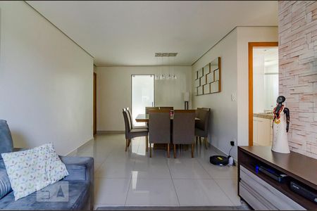 Apartamento para alugar com 95m², 3 quartos e 2 vagasSala