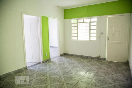 Sala de casa para alugar com 2 quartos, 110m² em Artur Alvim, São Paulo