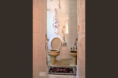 Apartamento à venda com 350m², 4 quartos e 4 vagasBanheiro Suite 