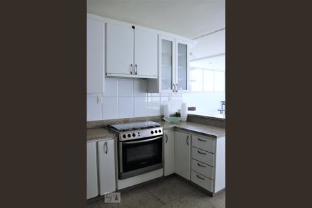 Apartamento à venda com 350m², 4 quartos e 4 vagasCozinha 