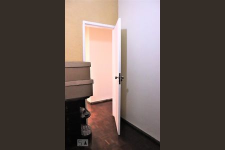 Quarto 2 de apartamento à venda com 4 quartos, 350m² em Santo Antônio, Belo Horizonte