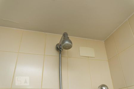 Apartamento para alugar com 96m², 3 quartos e 2 vagasDetalhe do banheiro da suíte