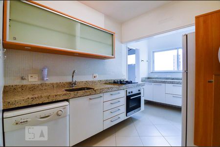 Apartamento para alugar com 114m², 3 quartos e 1 vagaCozinha