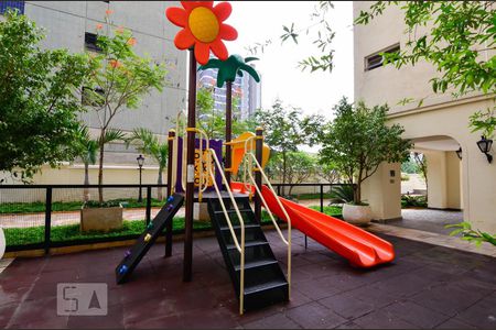 Apartamento para alugar com 114m², 3 quartos e 1 vagaÁrea Comum - Playground