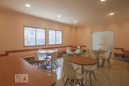 Apartamento à venda com 57m², 2 quartos e 1 vagaCozinha - Armários