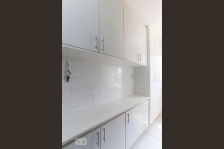 Apartamento à venda com 57m², 2 quartos e 1 vagaCozinha - Armários