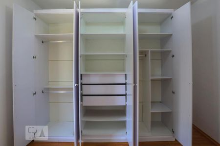 Apartamento à venda com 57m², 2 quartos e 1 vagaQuato 2 Armário
