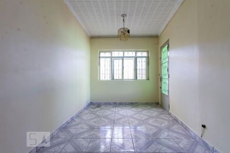 Sala de casa para alugar com 2 quartos, 70m² em Jardim Belém, São Paulo