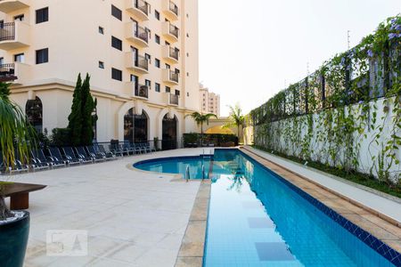 Apartamento à venda com 34m², 1 quarto e 1 vagaPiscina