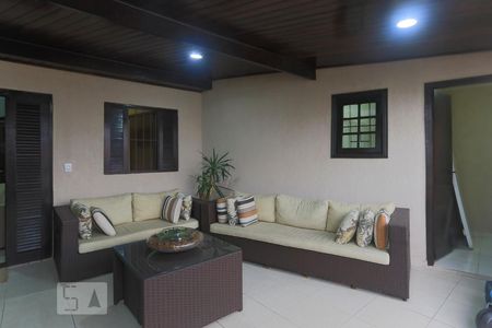 Casa para alugar com 172m², 3 quartos e 2 vagas Casa para alugar com 172m², 3 quartos e 2 vagasVaranda Gourmet