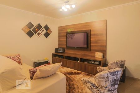 Sala de Estar de casa para alugar com 3 quartos, 172m² em Vila Monumento, São Paulo