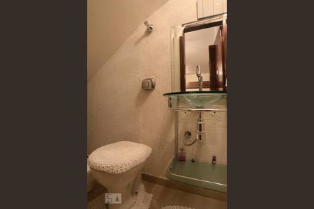 Lavabo de casa para alugar com 3 quartos, 172m² em Vila Monumento, São Paulo