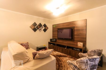 Sala de Estar de casa para alugar com 3 quartos, 172m² em Vila Monumento, São Paulo