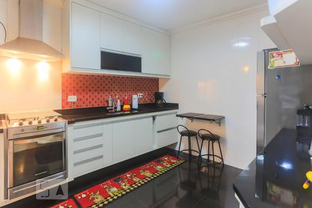 Casa para alugar com 172m², 3 quartos e 2 vagas Casa para alugar com 172m², 3 quartos e 2 vagasCozinha - Armários