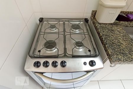 Apartamento para alugar com 69m², 2 quartos e 1 vagaDetalhe cozinha - Fogão