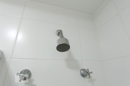 Apartamento para alugar com 69m², 2 quartos e 1 vagaDetalhe banheiro - Chuveiro