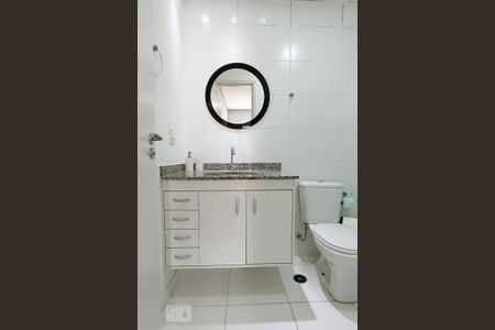 Apartamento para alugar com 69m², 2 quartos e 1 vagaBanheiro da suíte