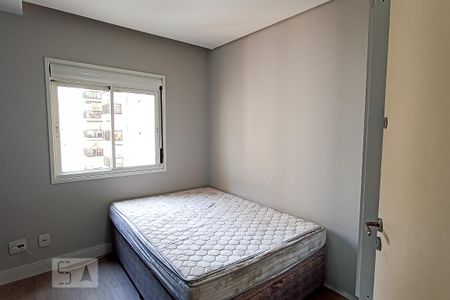 Quarto de apartamento para alugar com 2 quartos, 69m² em Jardim Tupanci, Barueri