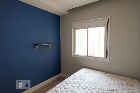 Quarto de apartamento para alugar com 2 quartos, 69m² em Jardim Tupanci, Barueri