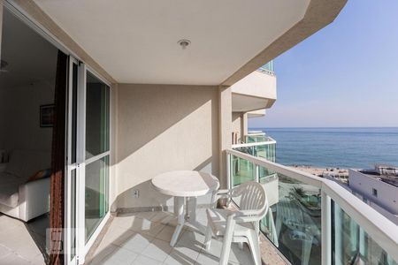 Varanda de kitnet/studio à venda com 1 quarto, 45m² em Jacarepaguá, Rio de Janeiro