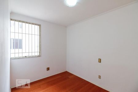 Quarto 1 de apartamento para alugar com 2 quartos, 48m² em Jaguaré, São Paulo