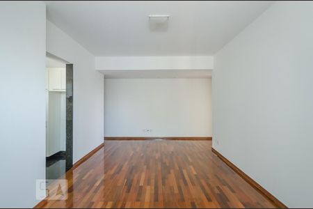 Sala de apartamento para alugar com 1 quarto, 60m² em Belvedere, Belo Horizonte