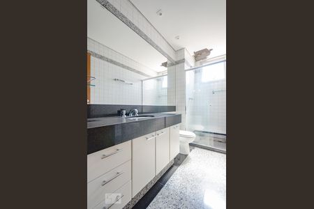 Apartamento para alugar com 60m², 1 quarto e 1 vaga Apartamento para alugar com 60m², 1 quarto e 1 vagaBanheiro Social
