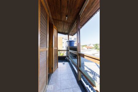 Sacada de casa à venda com 2 quartos, 60m² em Jardim Itu Sabará, Porto Alegre