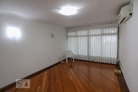 Sala de casa para alugar com 3 quartos, 200m² em Vila Monte Alegre, São Paulo