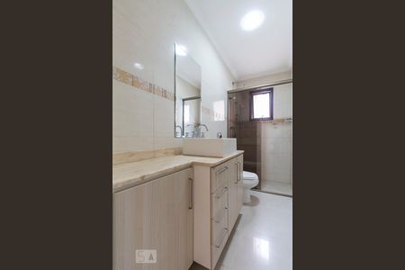 Banheiro Social de apartamento para alugar com 2 quartos, 67m² em Saúde, São Paulo