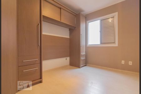 Quarto 1 de apartamento à venda com 2 quartos, 57m² em Jardim Patente Novo, São Paulo