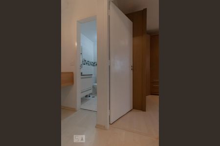 Corredor de apartamento à venda com 2 quartos, 57m² em Jardim Patente Novo, São Paulo