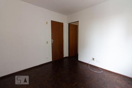 Sala de apartamento para alugar com 1 quarto, 32m² em Rebouças, Curitiba