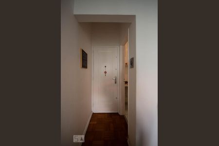 Corredor de entrada social de apartamento para alugar com 2 quartos, 50m² em Ipanema, Rio de Janeiro
