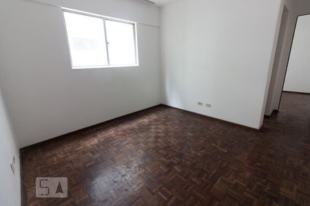 Sala de apartamento para alugar com 1 quarto, 33m² em Rebouças, Curitiba