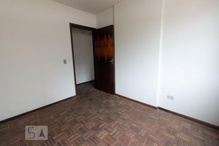 Quarto 2 de apartamento para alugar com 2 quartos, 57m² em Rebouças, Curitiba